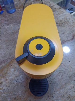 Cafetera Nespresso modelo Vertuo