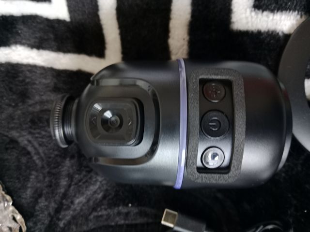 Soporte con seguimiento facial