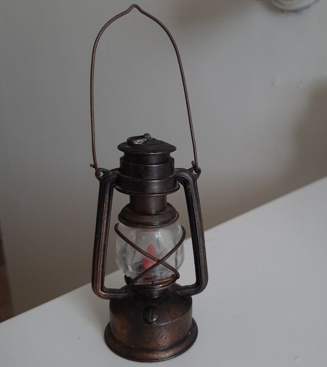 LOTE DE 8 MINIATURAS