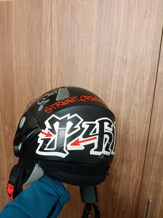 Casco jet THH