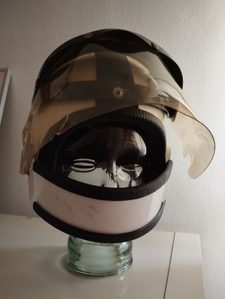 Casco de moto antiguo