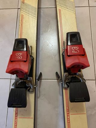 Esquis Rossignol con palos y funda 