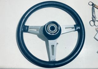 Volante epoca MOMO GT modello M 20340 con clacson