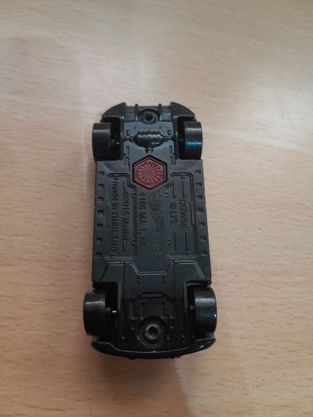 Hot Wheels kaylo ren