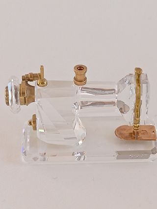 Mini maquina de coser