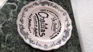 Impresionante plato porcelana rocaille 