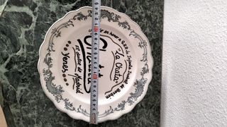 Impresionante plato porcelana rocaille 