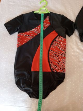 Traje patinaje niño. Talla 10