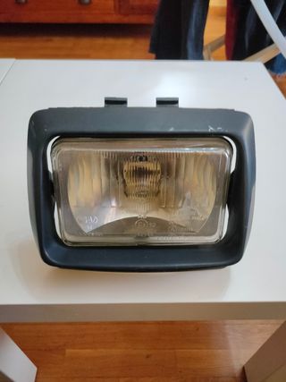 Faro delantero Suzuki lido