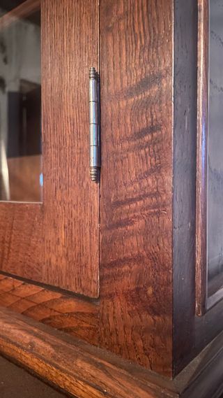 Mueble vajillero madera castaño