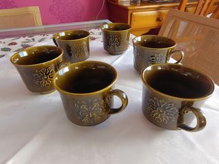 Doce tazas mayolica vintage