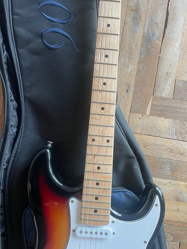 Guitarra eléctrica Austin 