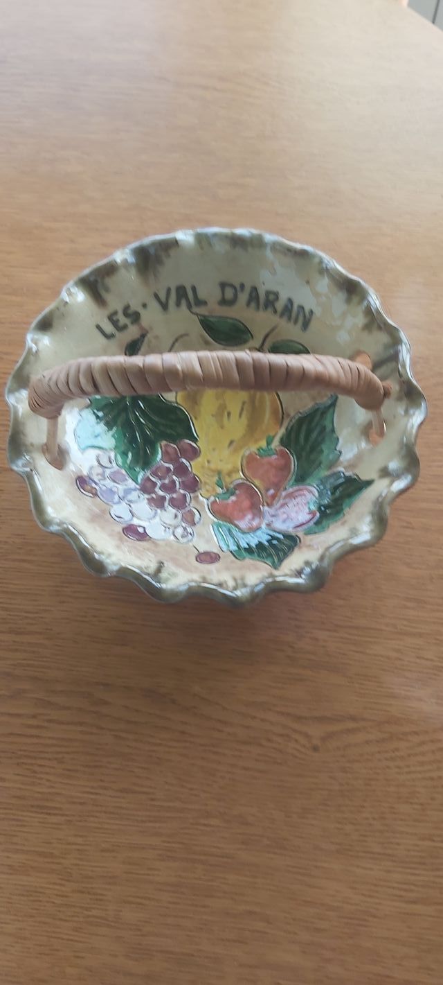 Cesta de cerámica