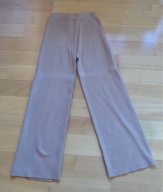 Conjunto de pantalón y chaqueta de punto