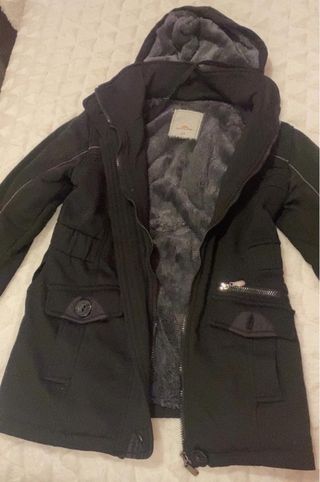 Chaqueta negra de abrigo 