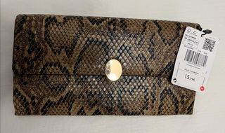 Bolso pequeño tipo piel serpiente Mango 