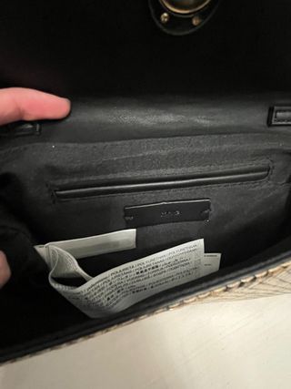 Bolso pequeño tipo piel serpiente Mango 