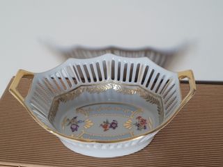portafrutta traforata in porcellana Saxe