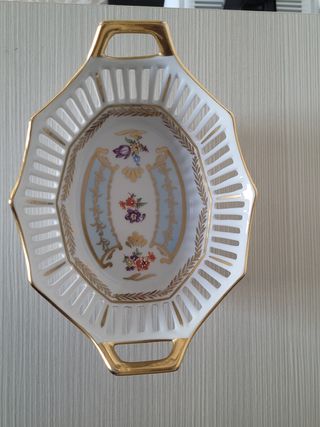 portafrutta traforata in porcellana Saxe