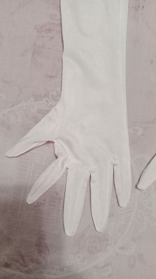 Medias y guantes para novia