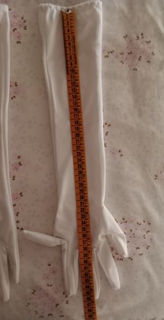 Medias y guantes para novia
