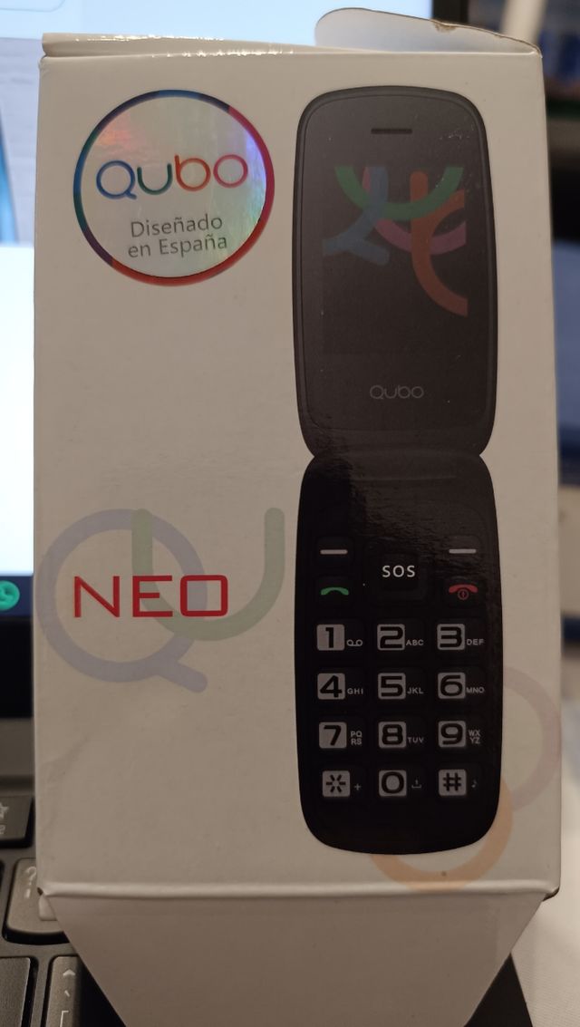 Teléfono móvil Qubo neo