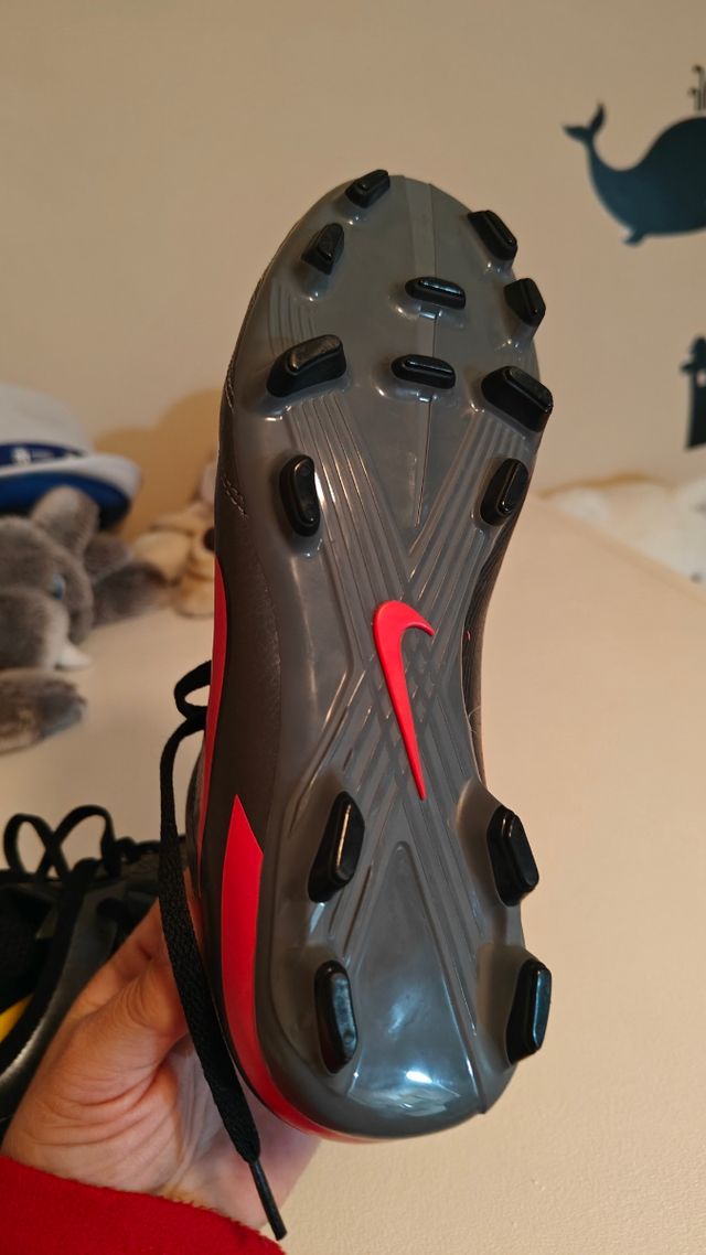 Botas tacos fútbol Nike T90 N°36.5