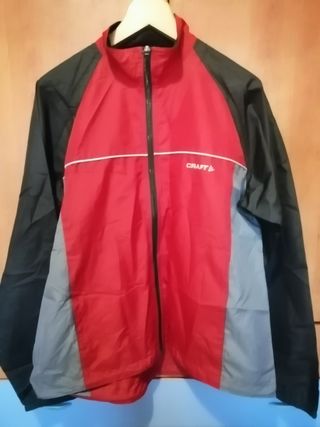 ¡OCASIÓN!. Chubasquero CRAFT (XL). NUEVO