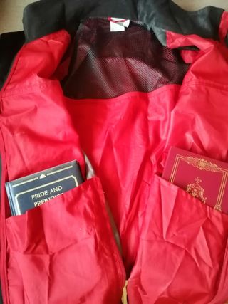 ¡OCASIÓN!. Chubasquero CRAFT (XL). NUEVO
