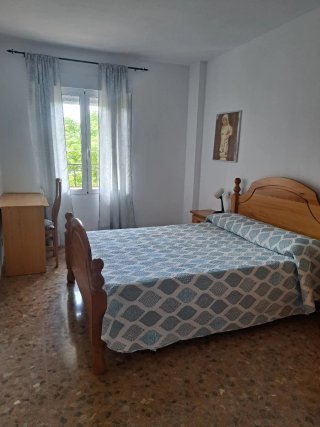 Se alquila habitación en Caudete