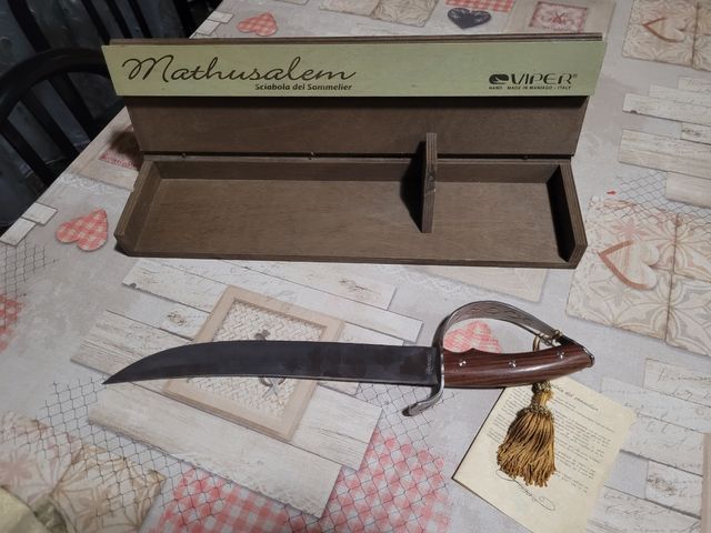 Sciabola del sommelier