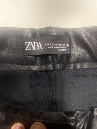 Pantalon leggins polipiel Zara