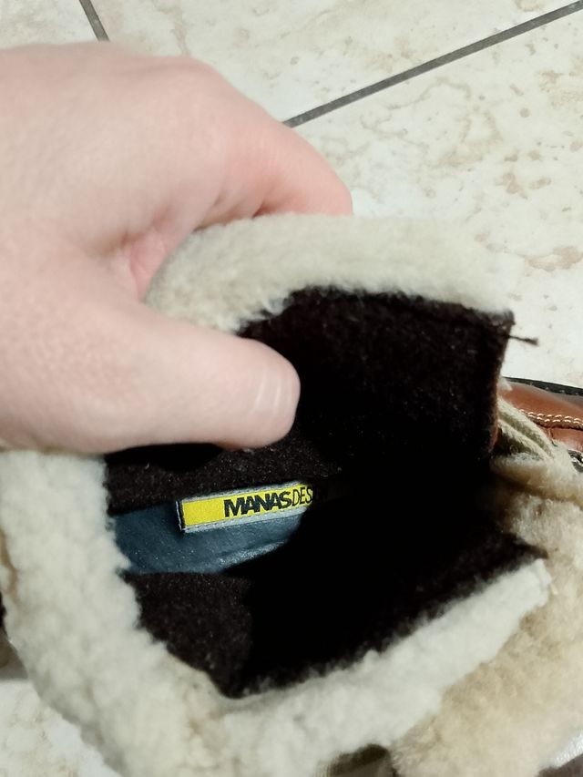 Stivali Manas Desihn