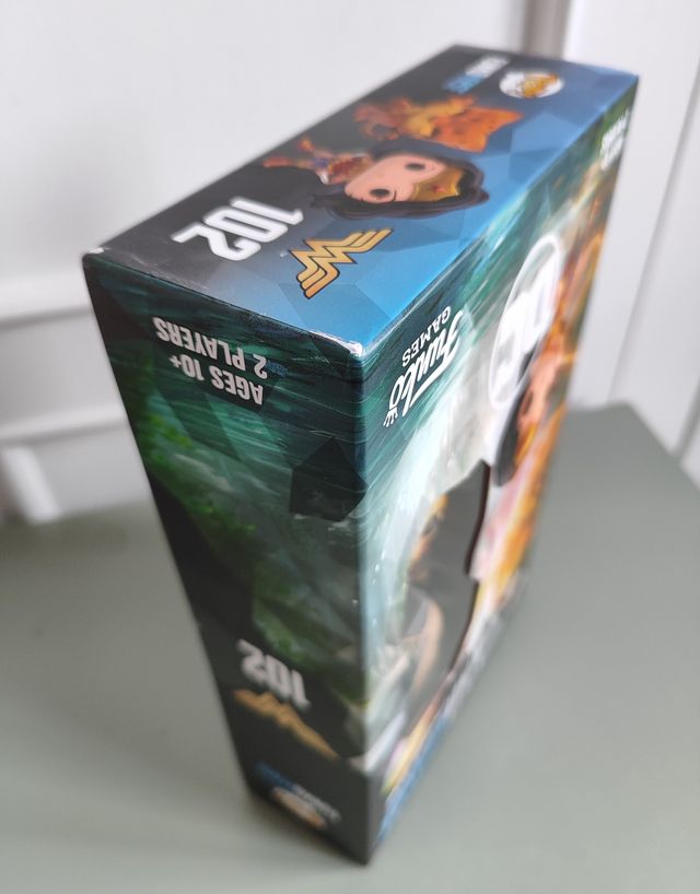 NUEVO Funkoverse Wonder Woman DC Juego de Mesa