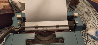 Máquina de escribir Olivetti Studio 46