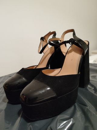 Zapatos tacón plataforma negros ZARA