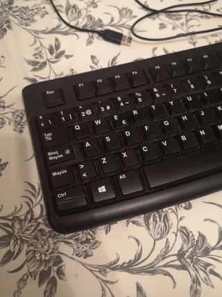Teclado Logitech 