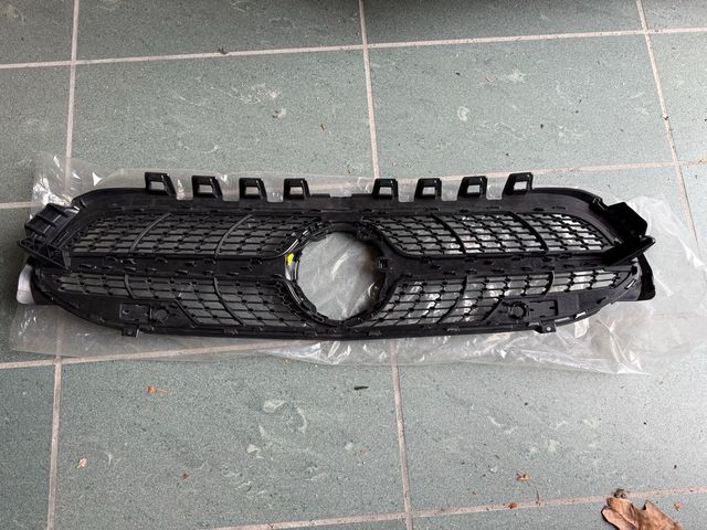 Parrilla mercedes benz