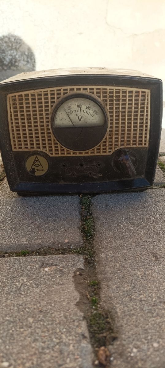 Elevador reductor saiz para televisión