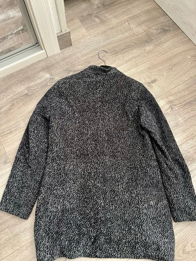 Abrigo Stradivarius , un fondo de armario