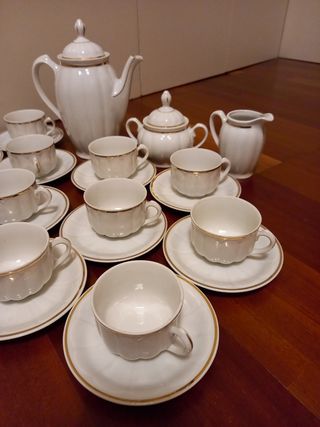 Juego de café 12 platos y tazas.Santa Clara Vigo (