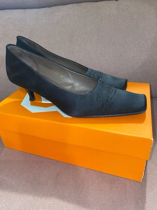 Zapatos salon Ursula Mascaró