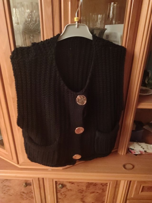 Los 2 chalecos de punto 4.75€ venta urgente 