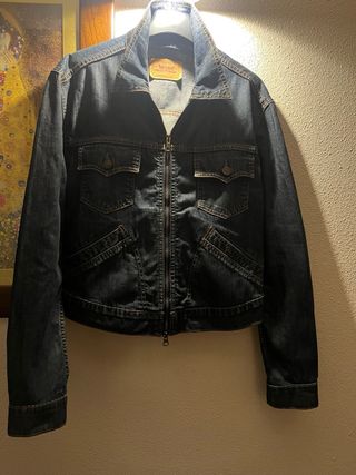 Chaqueta levis