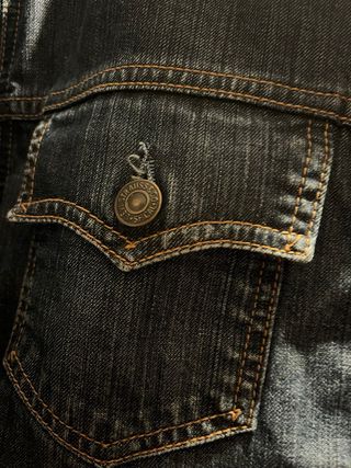 Chaqueta levis