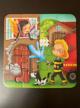 Puzzle infantil incluye 4 puzzles