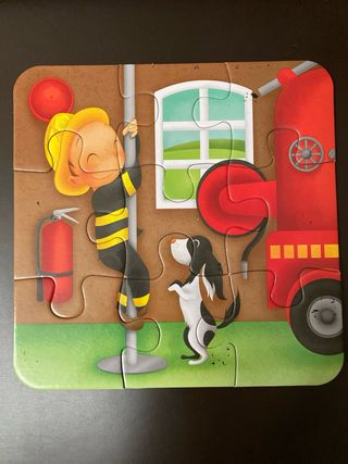 Puzzle infantil incluye 4 puzzles