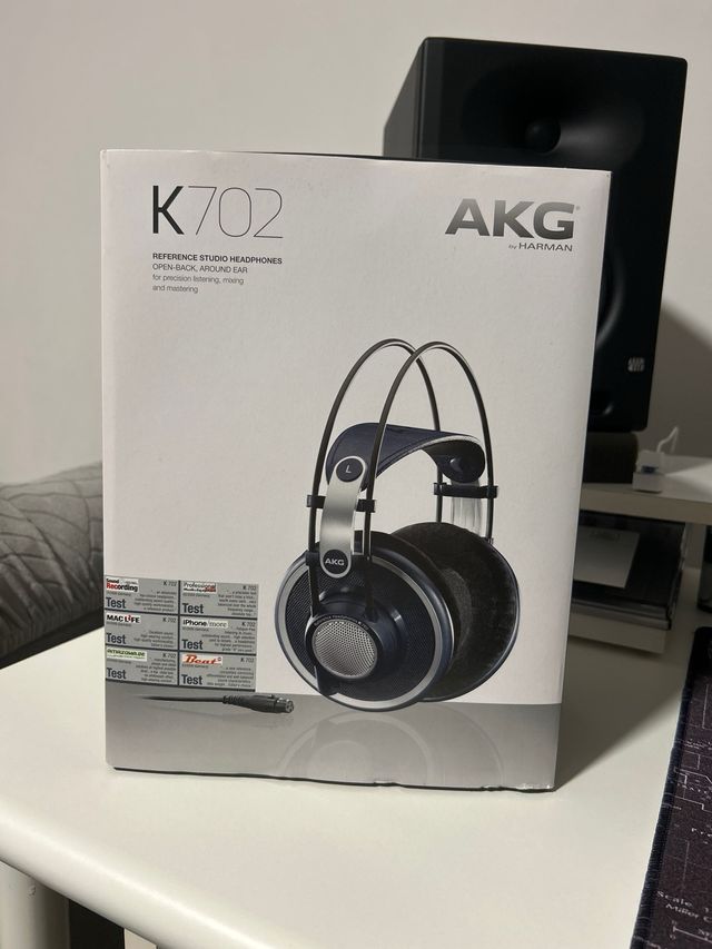 Auriculares AKG K702