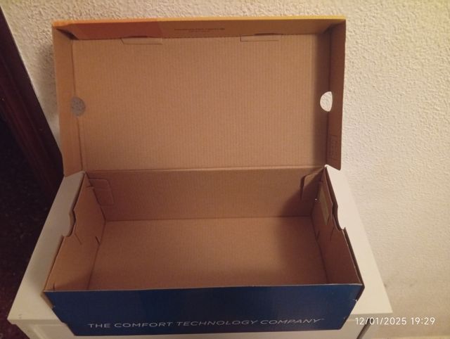 Caja SKETCHERS hands free Sleep-ins talla 36