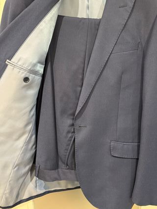Traje azul Núñez de Arenas